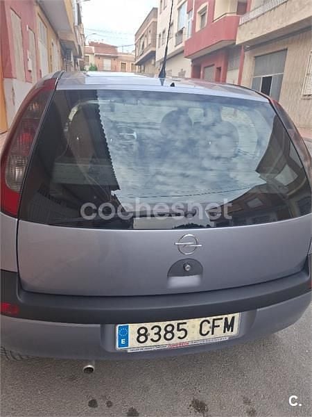 Usado Opel Corsa Club 75 CV (55 kW) 2004 Gris / plata Utilitario