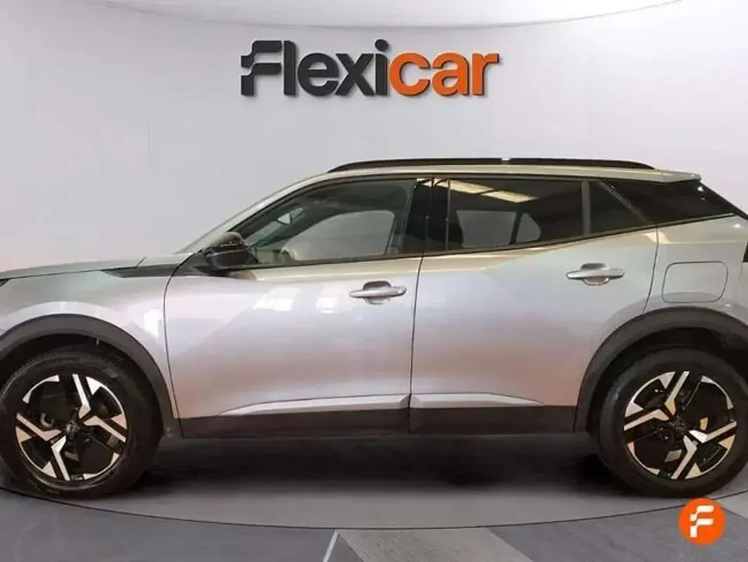 Usado Peugeot 2008 Allure 131 CV (96 kW) 2024 Gris SUV