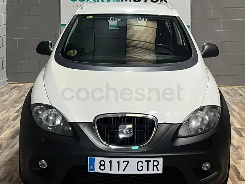 Usado Seat Altea 140 CV (102 kW) 2010 Blanco Monovolumen