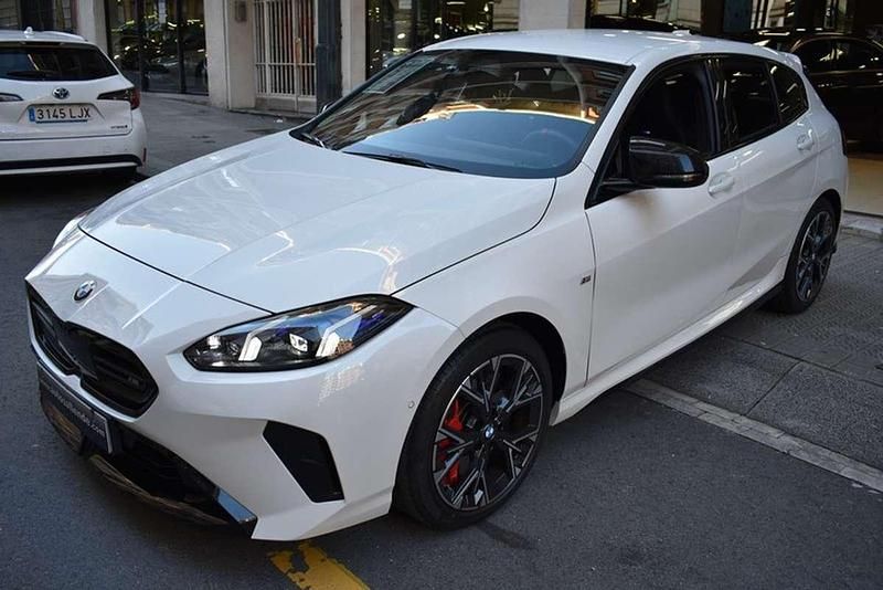 Usado BMW M135 300 CV (220 kW) 2025 Blanco Utilitario