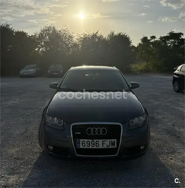 Usado Audi A3 Sportback Ambition 140 CV (102 kW) 2006 Gris / plata Utilitario