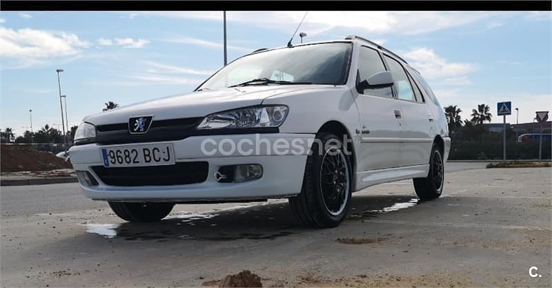 Blanco Usado 2000 Peugeot 306 Familiar | 1500 € - Imagen 1/2