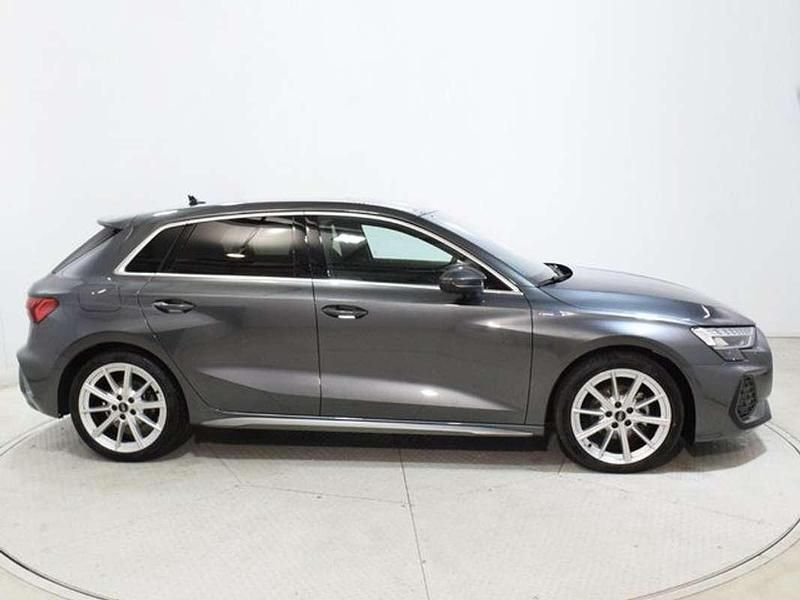 Usado Audi A3 Sportback S-Line 150 CV (110 kW) 2025 Gris Utilitario