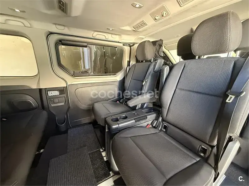 Usado Renault Trafic 150 CV (110 kW) 2022 Gris / plata Monovolumen