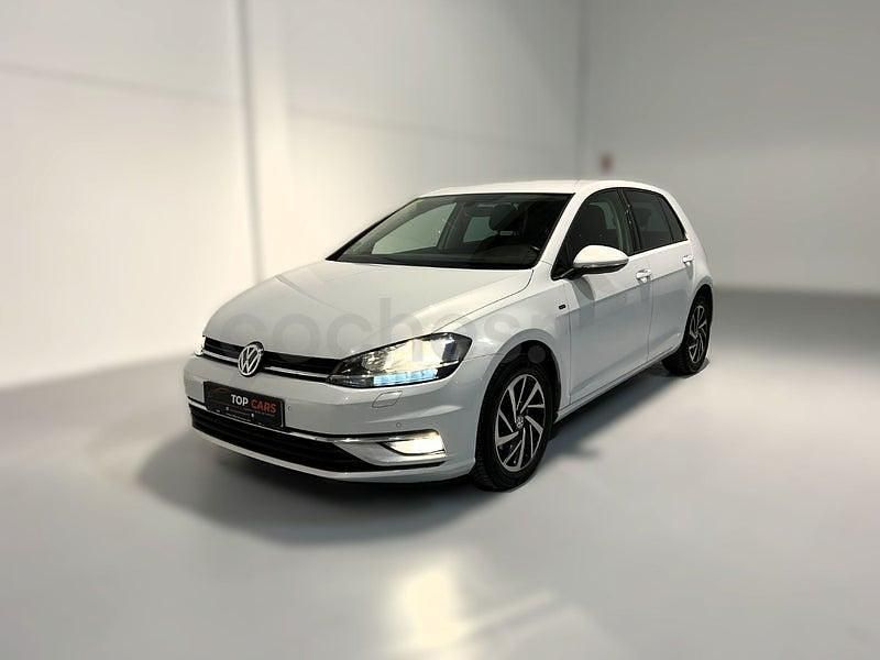 Usado VW Golf VII Advance 110 HP (80 kW) 2018 Branco Sedan