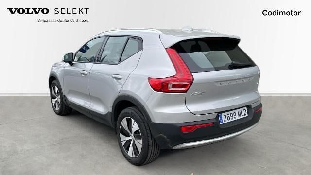 Usado Volvo XC40 Core 129 CV (94 kW) 2023 Plateado SUV