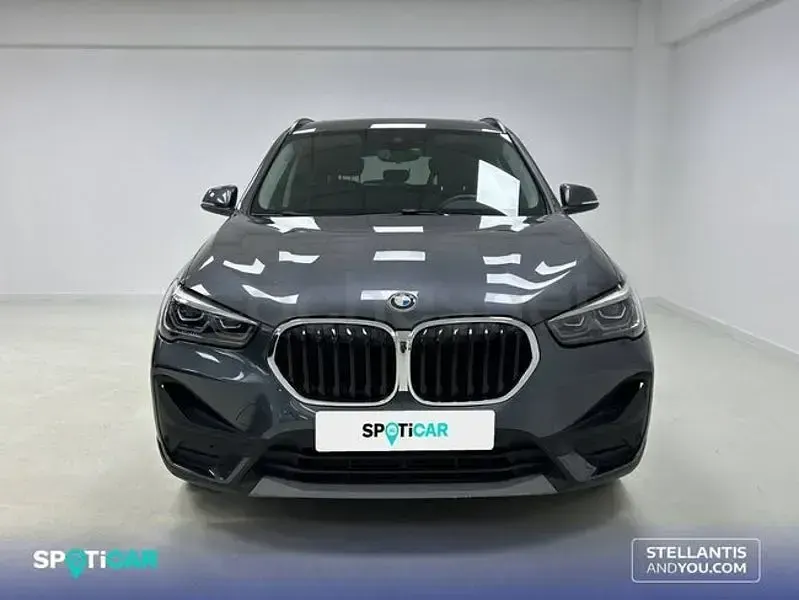 Usado BMW X1 136 CV (100 kW) 2021 Gris / plata SUV