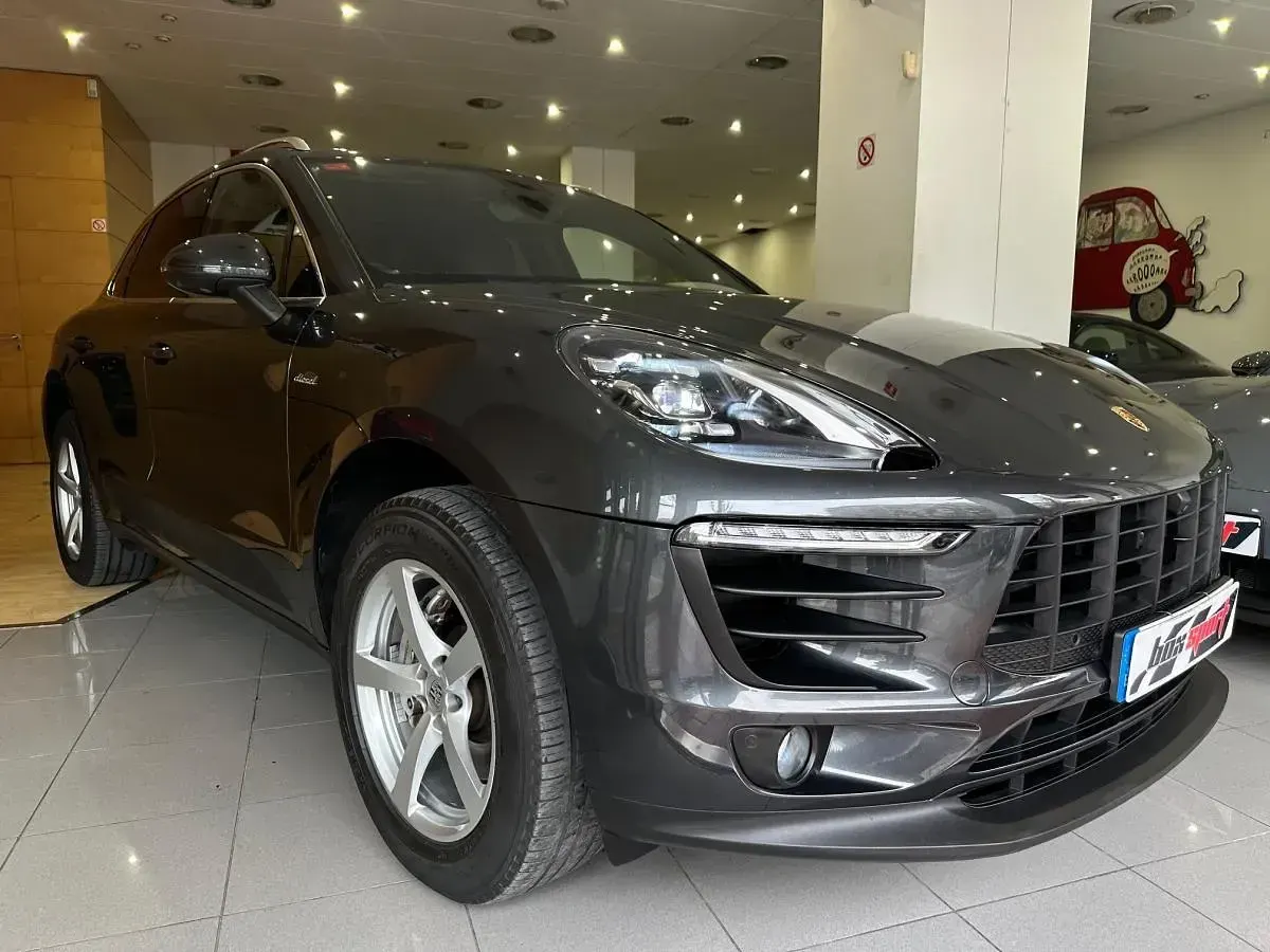Usado Porsche Macan S Diesel 258 CV (189 kW) 2016 Gris metalizado SUV
