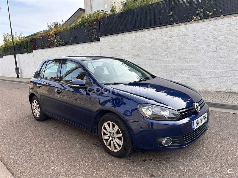 Azul Usado 2009 VW Golf VI Advance Berlina | 8500 € (Precio justo) - Imagen 1/4