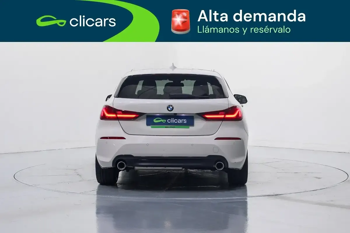 Usado BMW 120 190 CV (139 kW) 2022 Blanco Utilitario