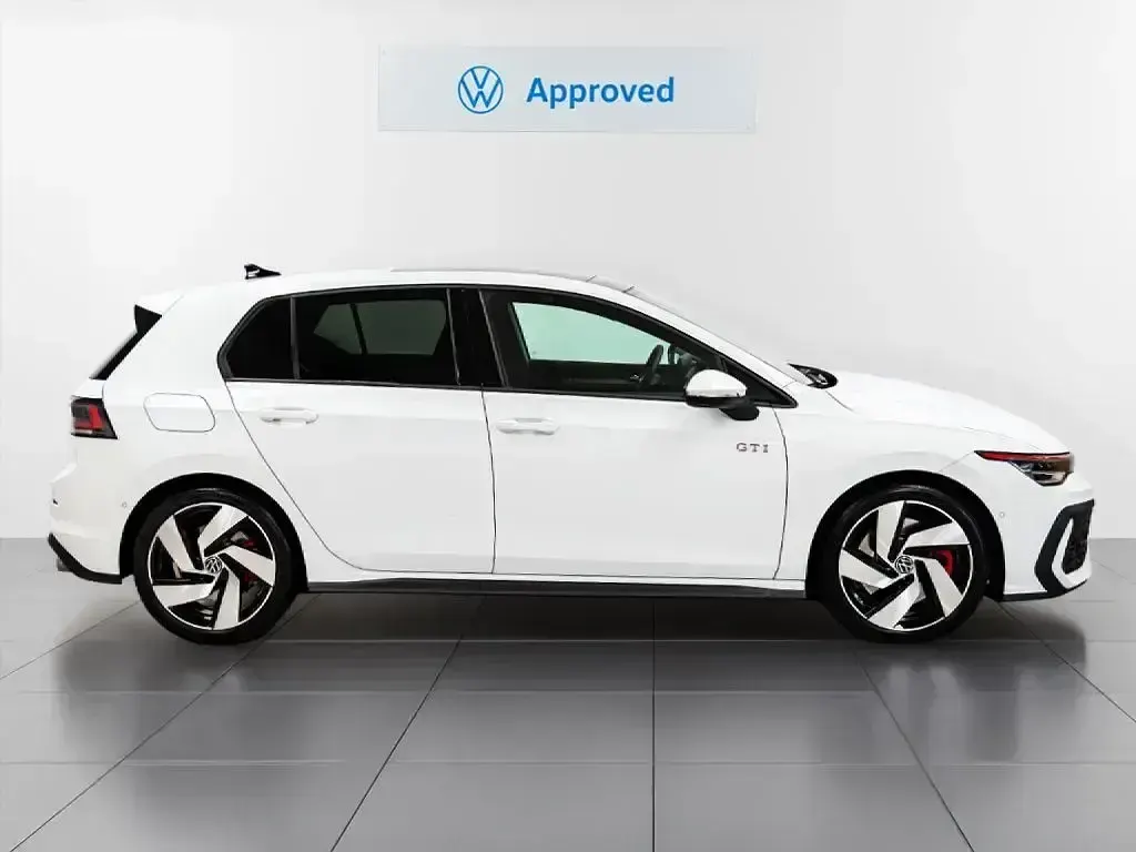 Usado VW Golf VIII GTI 266 CV (195 kW) 2025 Blanco