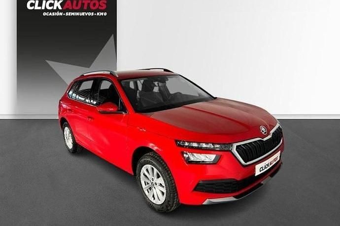Usado Skoda Kamiq Ambition 95 CV (69 kW) 2024 Azul SUV
