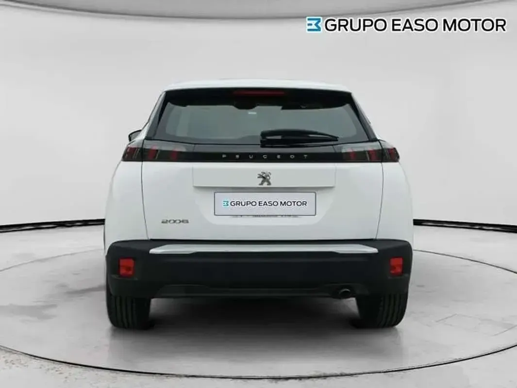 Usado Peugeot 2008 Active 101 CV (74 kW) 2020 Blanco SUV