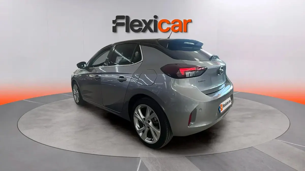 Usado Opel Corsa Elegance 101 CV (74 kW) 2020 Gris Utilitario