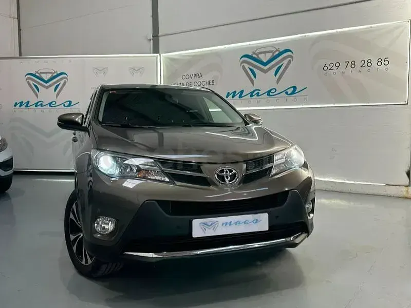 Usado Toyota RAV4 Advance 150 CV (110 kW) 2016 Marrón SUV