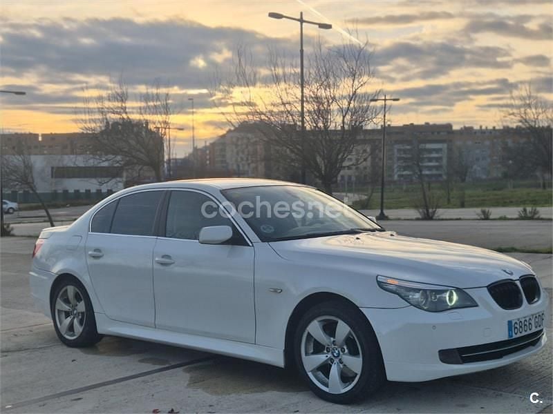 Usado BMW 525 Comfort Edition 177 CV (130 kW) 2008 Blanco Berlina