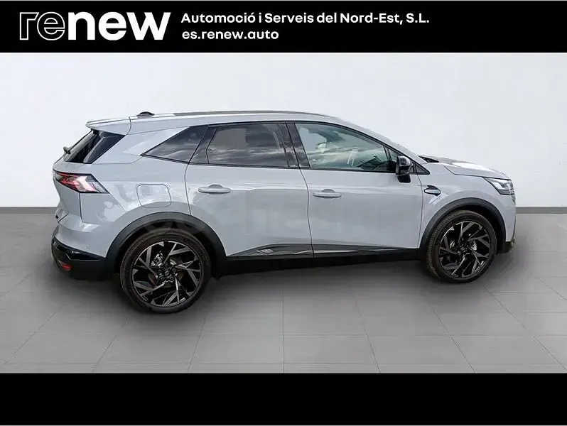 Usado Renault Symbioz Esprit Alpine 160 CV (117 kW) 2026 Gris / plata SUV