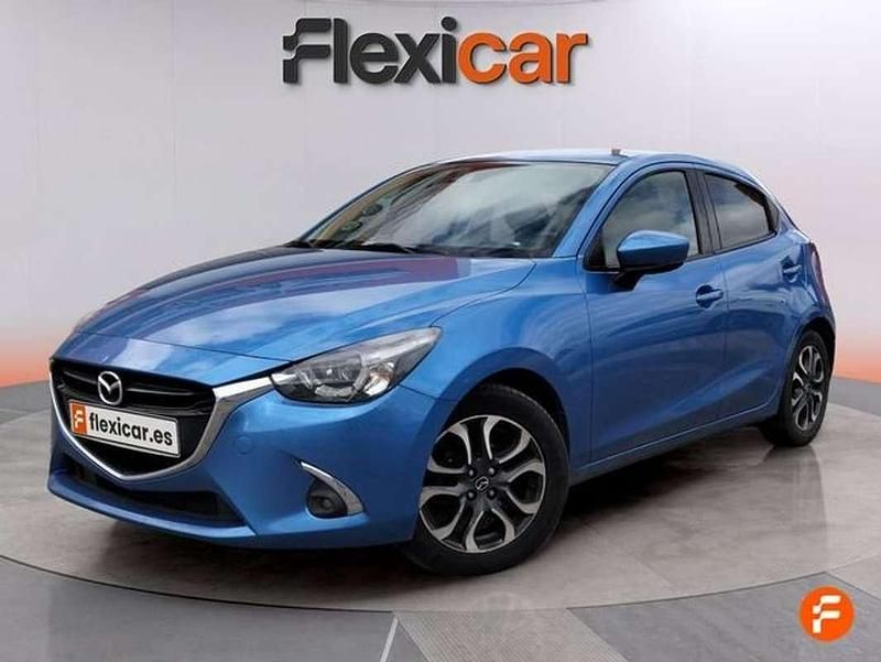 Usado Mazda 2 90 CV (66 kW) 2018 Azul Berlina
