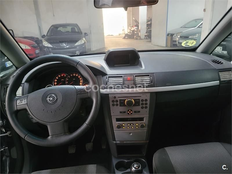 Usado Opel Meriva Enjoy 100 CV (73 kW) 2006 Negro Monovolumen