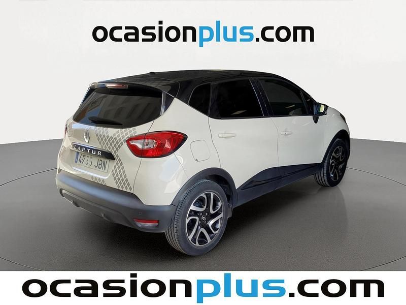 Begagnad Renault Captur Zen 90 HK (66 kW) 2014 Beige SUV