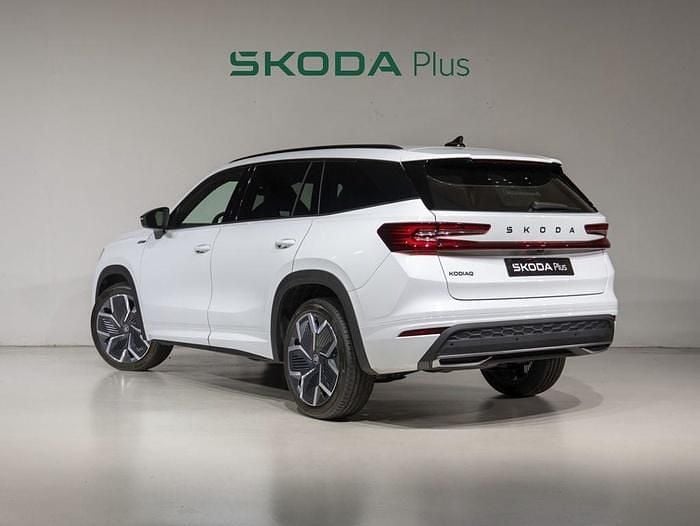 Blanco Nuevo 2025 Skoda Kodiaq SportLine SUV | 46.900 € (Precio justo) - Imagen 1/4