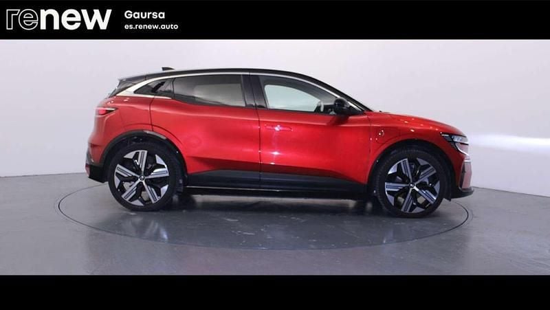 Usado Renault Megane E-Tech Iconic 160 kW (218 CV) 2022 Negro Familiar