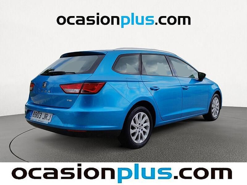 Usado Seat Leon Style 125 CV (91 kW) 2016 Azul Familiar