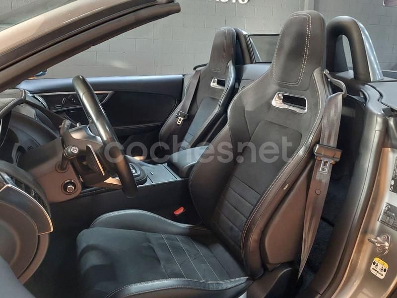 Usado Jaguar F-Type R-Dynamic 300 CV (220 kW) 2018 Gris / plata Descapotable
