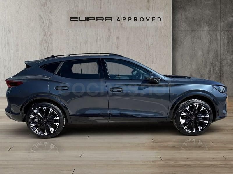 Usado Cupra Formentor 150 CV (110 kW) 2025 Gris / plata SUV