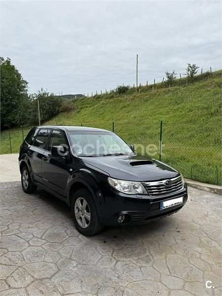 Usado Subaru Forester 147 CV (108 kW) 2010 Negro SUV