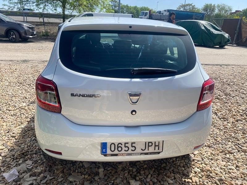 Używany Dacia Sandero 90 KM (66 kW) 2016 Biały Sedan/Limuzyna
