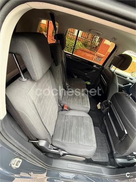 Gris / plata Usado 2016 VW Touran Sportline Monovolumen | 17.300 € (Super precio) - Imagen 1/1
