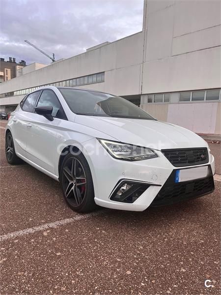 Usado Seat Ibiza FR 115 CV (84 kW) 2019 Blanco Berlina