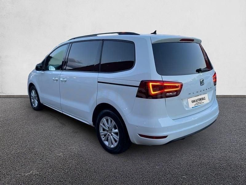 Usado Seat Alhambra Style 150 CV (110 kW) 2017 Blanco Monovolumen