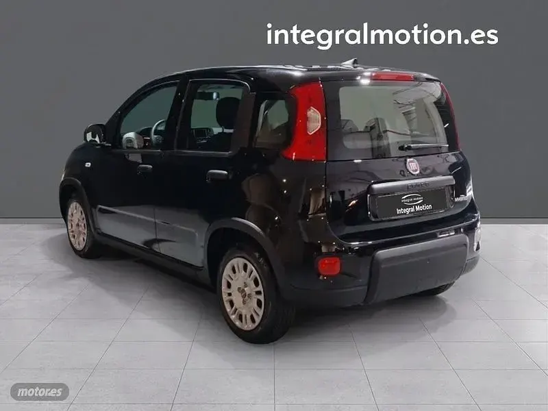 Nuevo Fiat Panda 70 CV (51 kW) 2025 Negro Utilitario