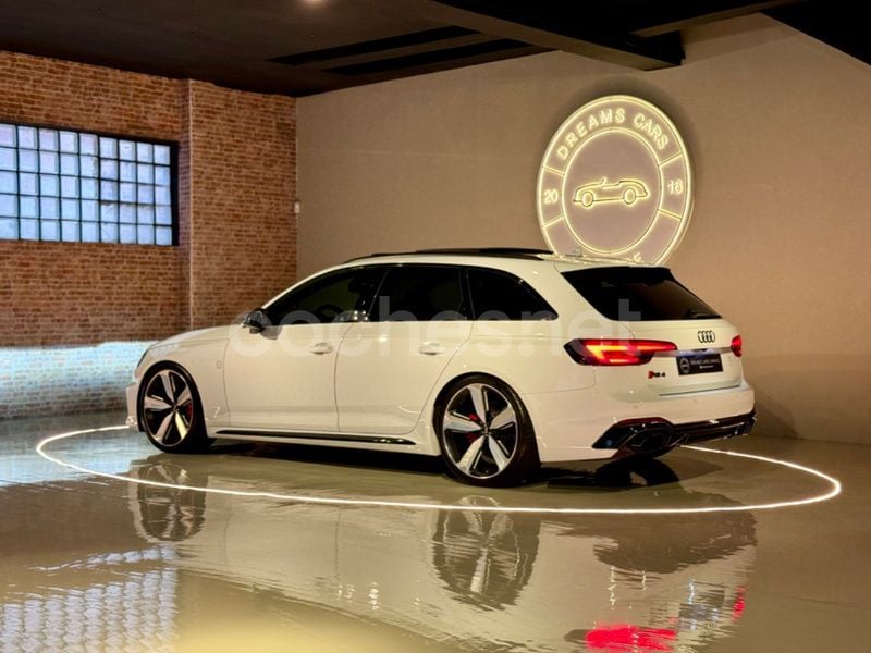 Usado Audi RS4 450 CV (330 kW) 2018 Blanco Familiar