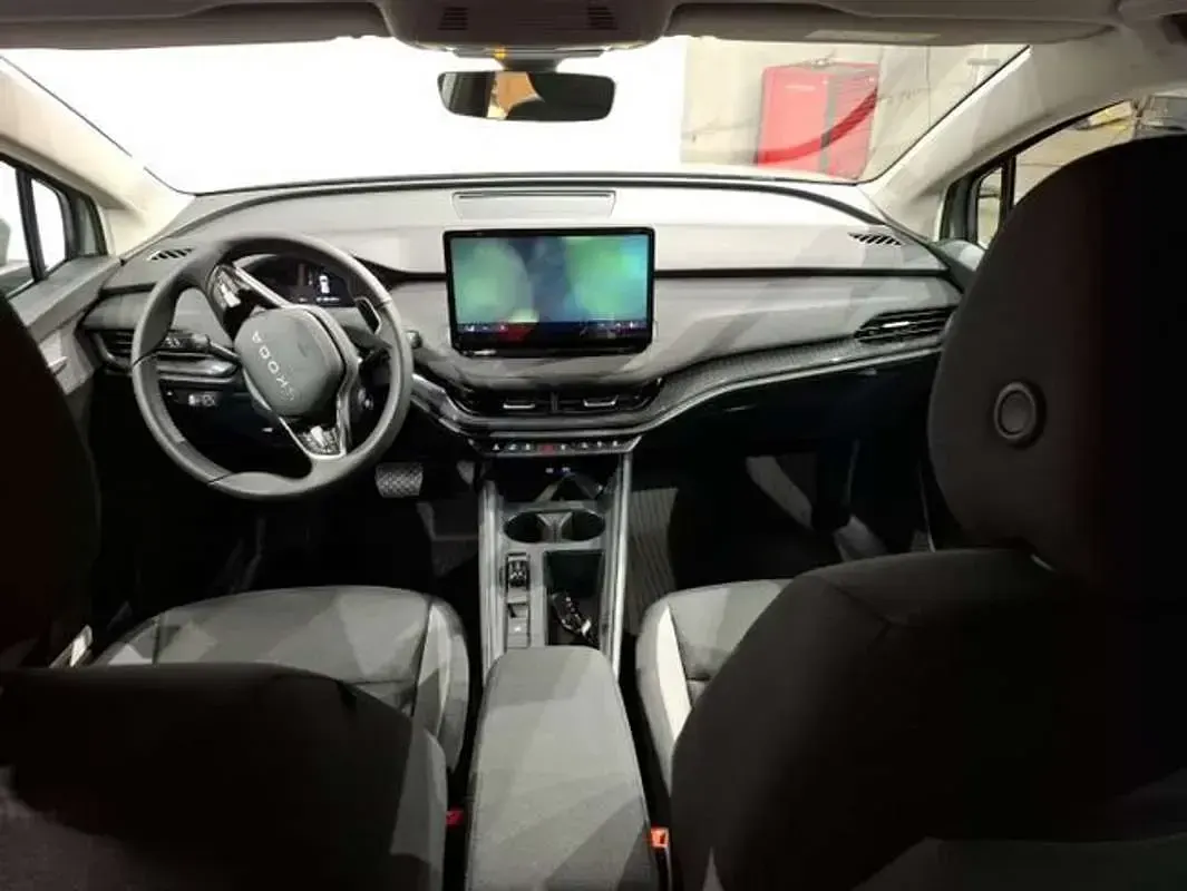 Usado Skoda Elroq 150 kW (204 CV) 2026 Gris SUV