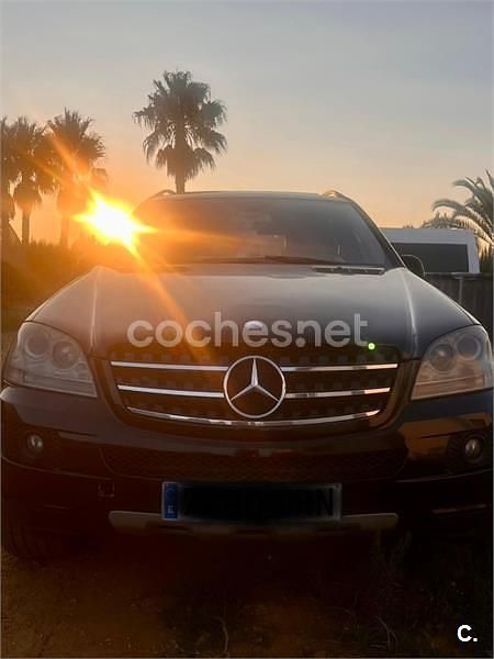 Negro Usado 2006 Mercedes ML280 SUV | 12.000 € (Un poco caro) - Imagen 1/4