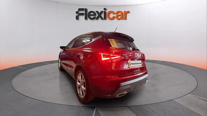 Usado Seat Arona FR 110 CV (80 kW) 2023 Rojo SUV