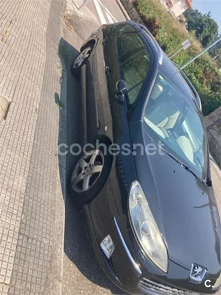 Usado Peugeot 407 136 CV (100 kW) 2005 Negro Familiar