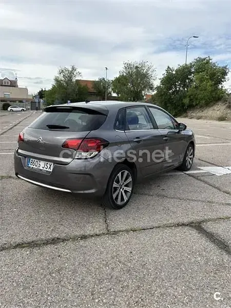 Usado Citroën C4 Shine 120 CV (88 kW) 2016 Gris / plata Berlina