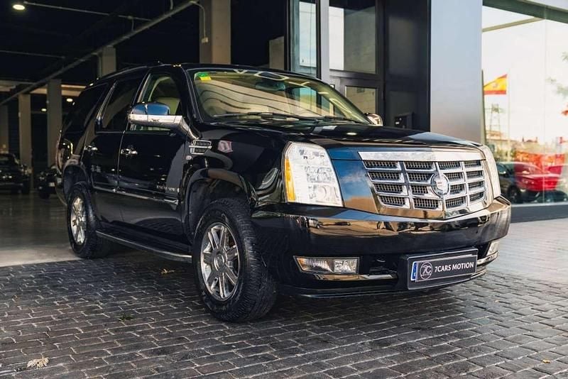 Usado Cadillac Escalade 409 CV (300 kW) 2007 Negro SUV