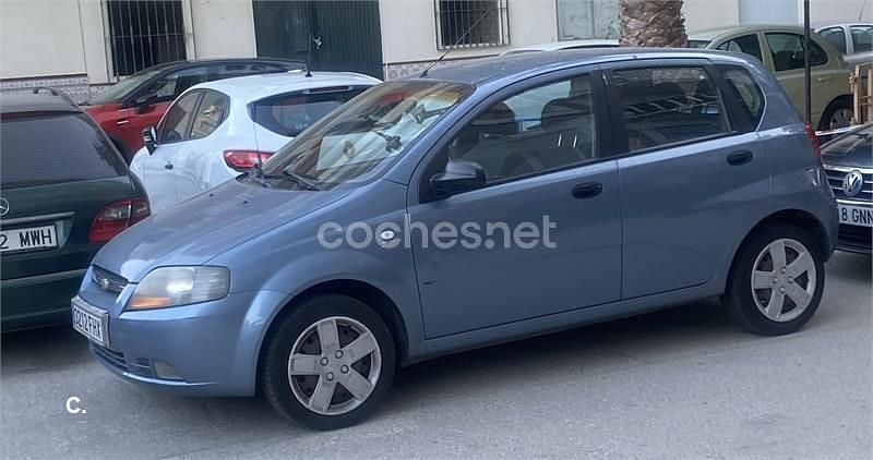 Usado Chevrolet Kalos SE 72 CV (52 kW) 2007 Azul Berlina