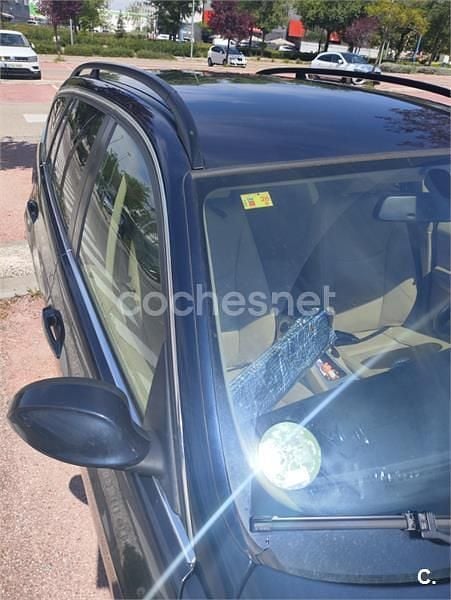 Usado BMW 320 163 CV (119 kW) 2006 Azul Familiar