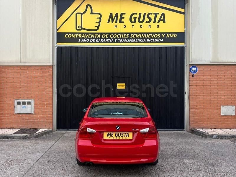 Usado BMW 318 129 CV (94 kW) 2005 Rojo Berlina