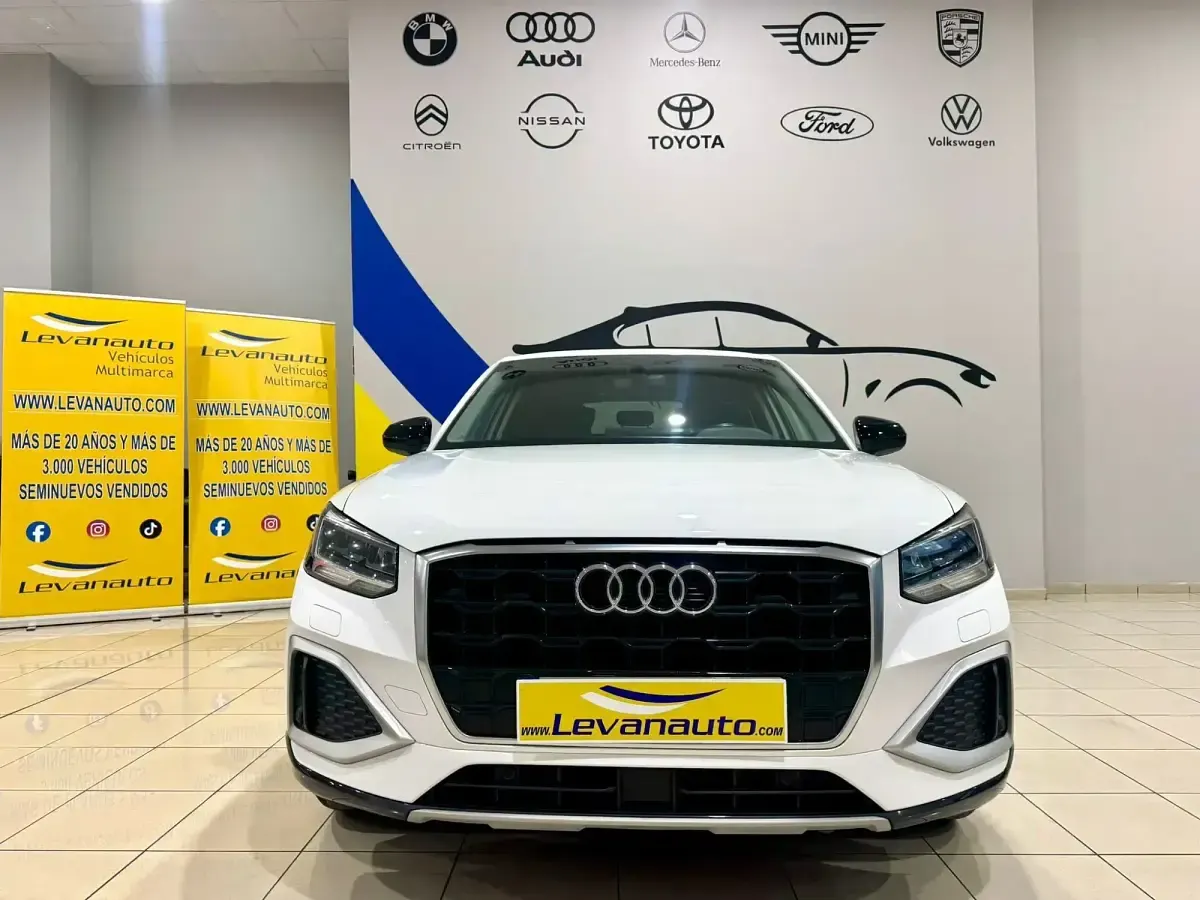 Usado Audi Q2 Advanced 150 CV (110 kW) 2021 Blanco SUV