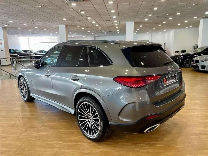 Używany Mercedes GLC220 197 KM (144 kW) 2023 Szary SUV