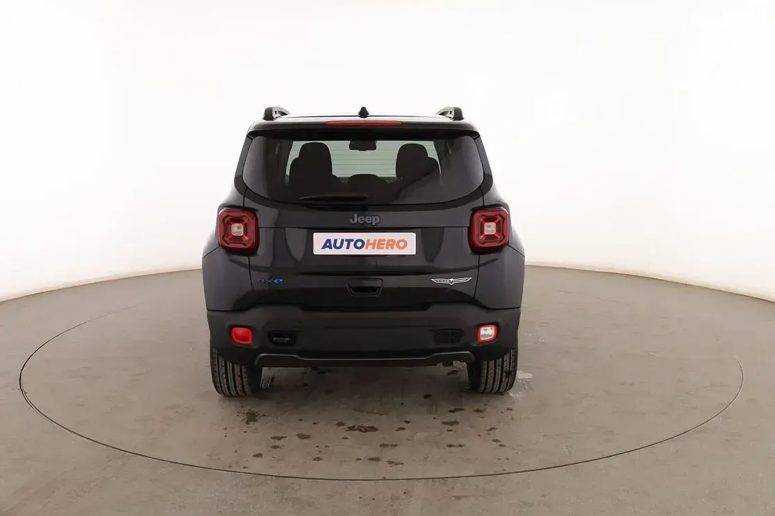 Usado Jeep Renegade Trailhawk 241 CV (177 kW) 2021 Negro SUV