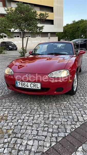 Usado Mazda MX5 Active 110 CV (80 kW) 2004 Rojo Descapotable