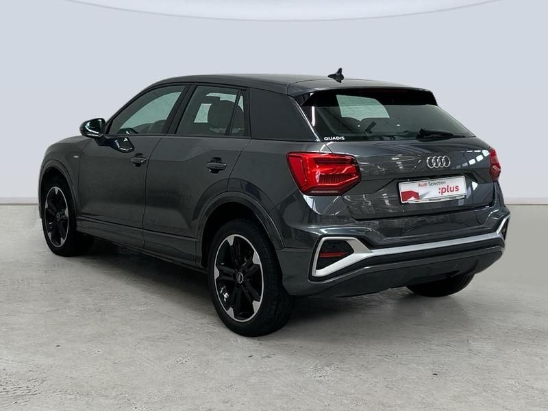 Usado Audi Q2 S-Line 116 CV (85 kW) 2022 Gris SUV